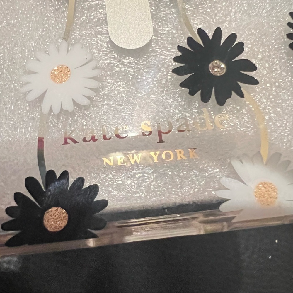 NO FLAWS LIKE NEW Kate Spade Clear Daisy iPhone Case - Black & White Daisies - Picture 7 of 10